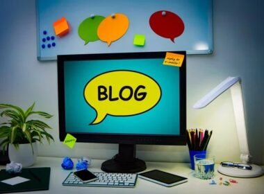 A Complete Guide to Blogging in 2025
