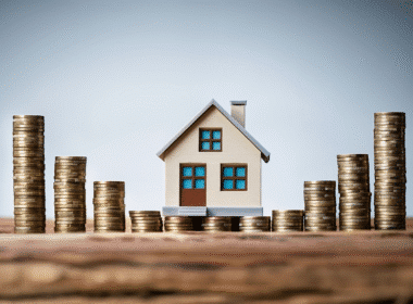 Infographic illustrating steps to buy a home with a mortgage, including tips on saving for a house.